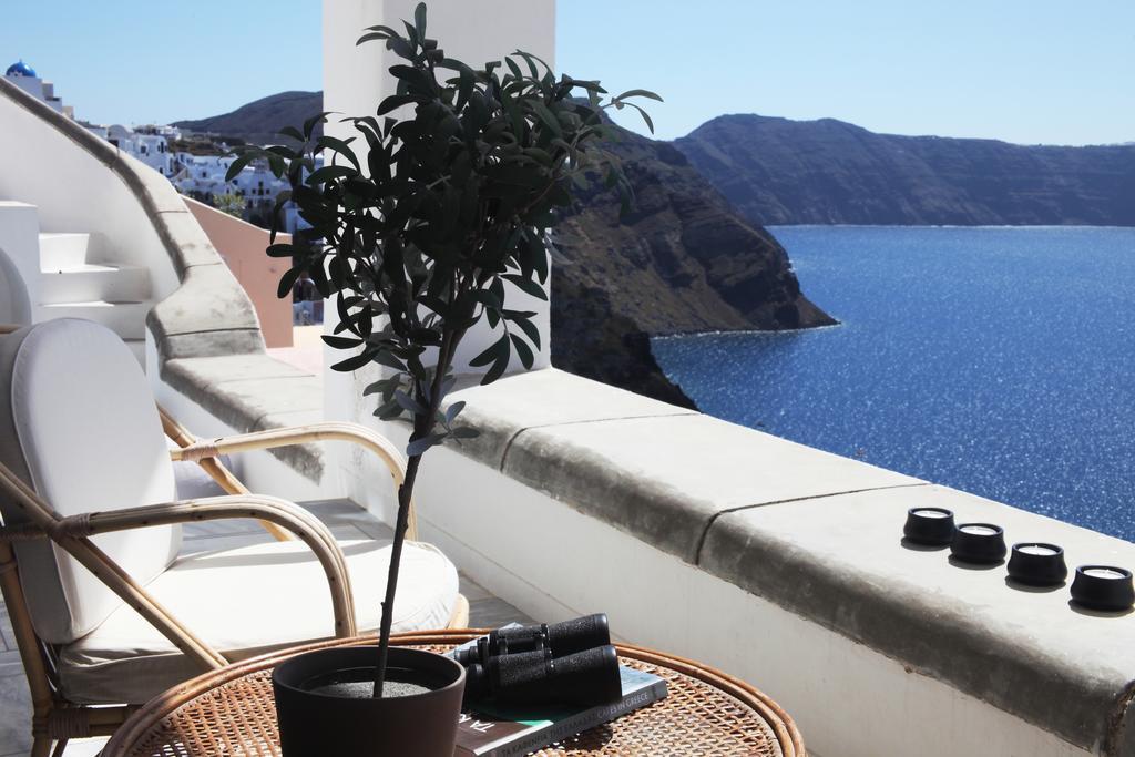 Beautiful Oia Villa Exterior photo