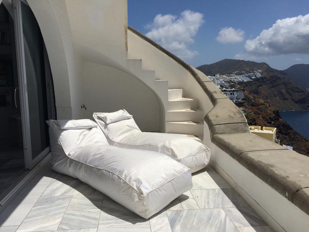 Beautiful Oia Villa Exterior photo