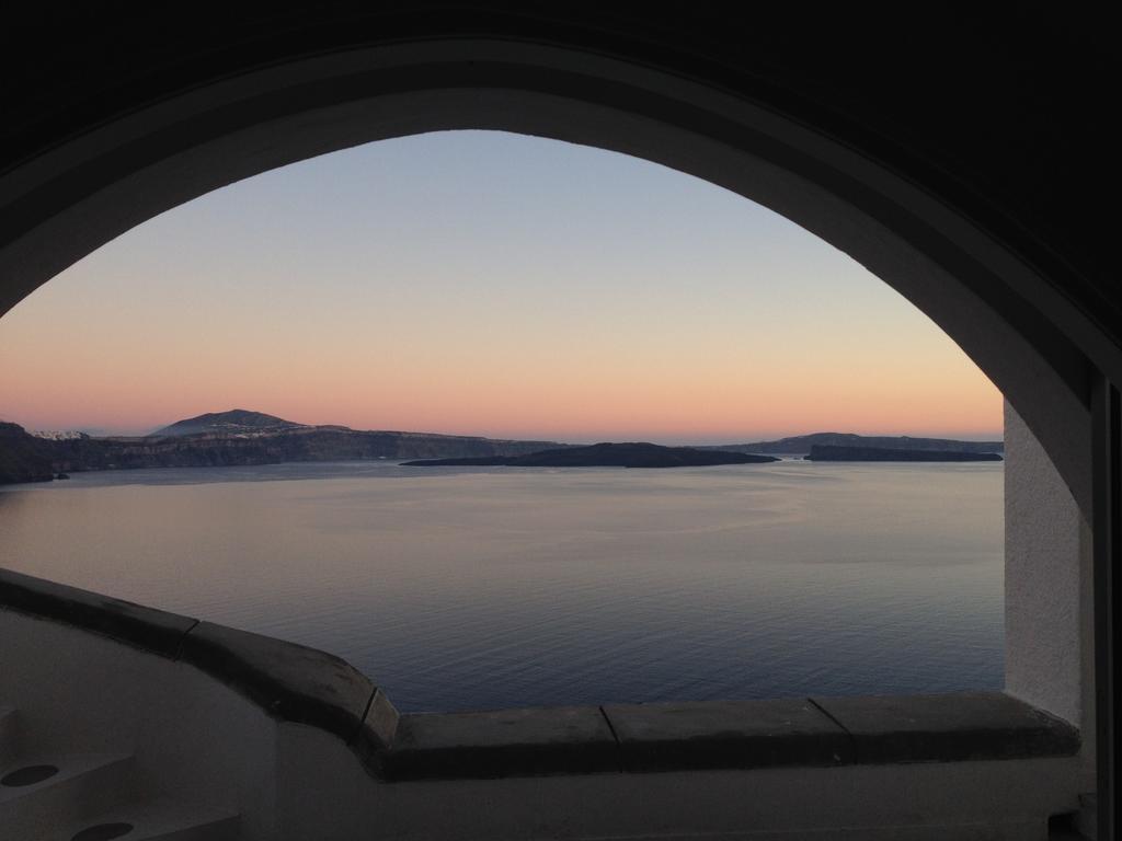 Beautiful Oia Villa Exterior photo