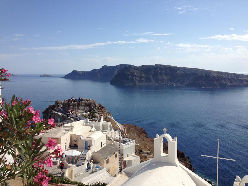 Beautiful Oia Villa Exterior photo