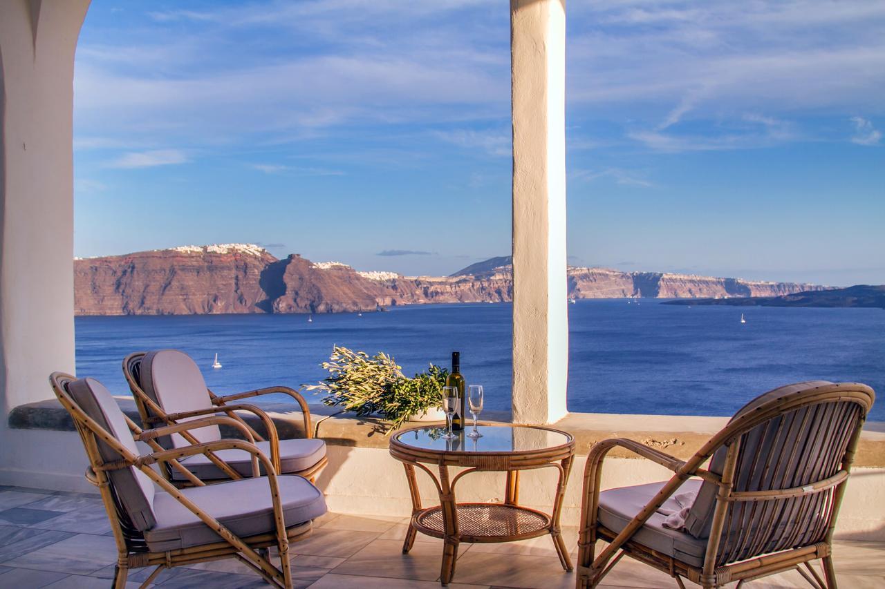 Beautiful Oia Villa Exterior photo