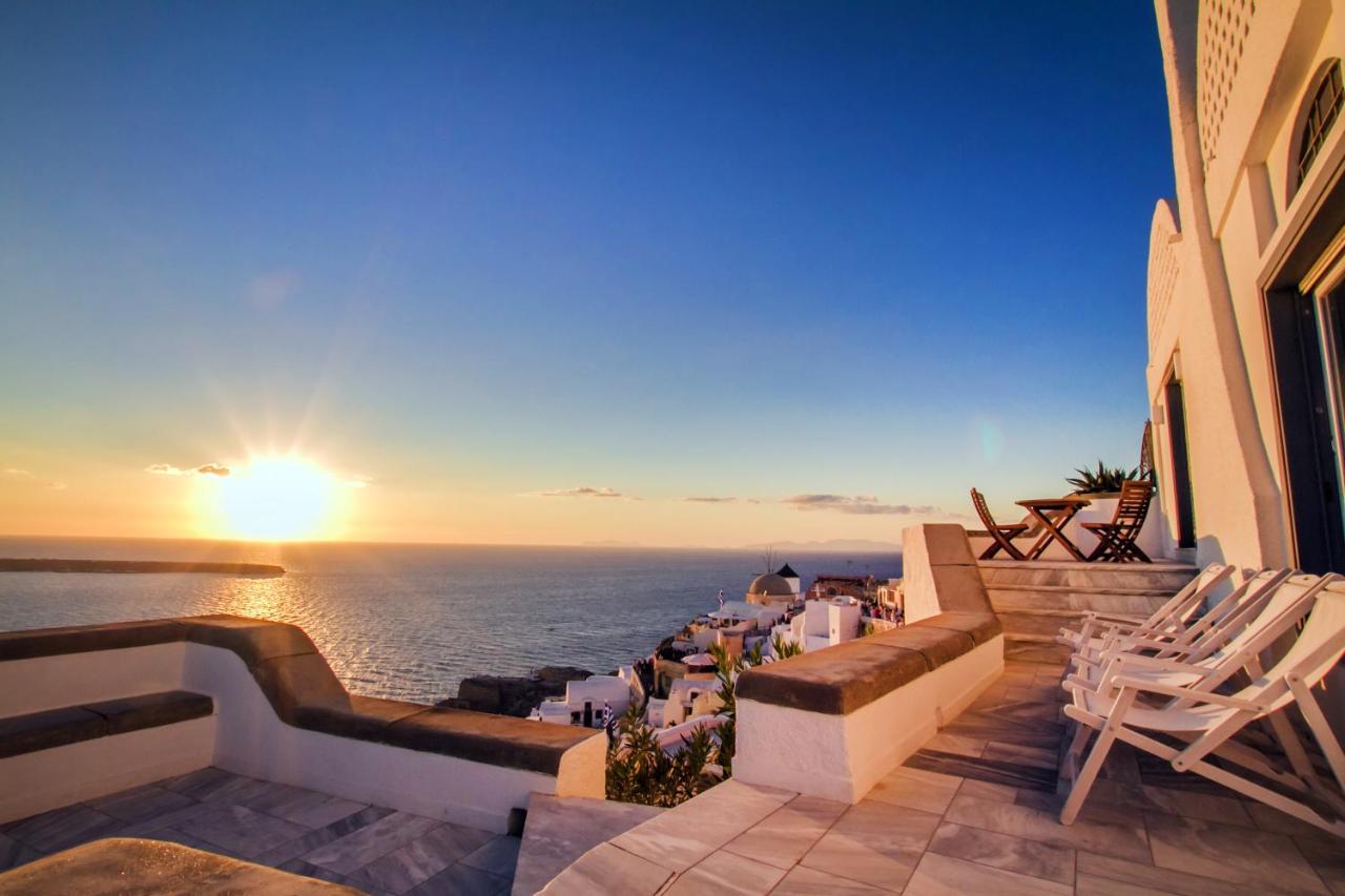 Beautiful Oia Villa Exterior photo