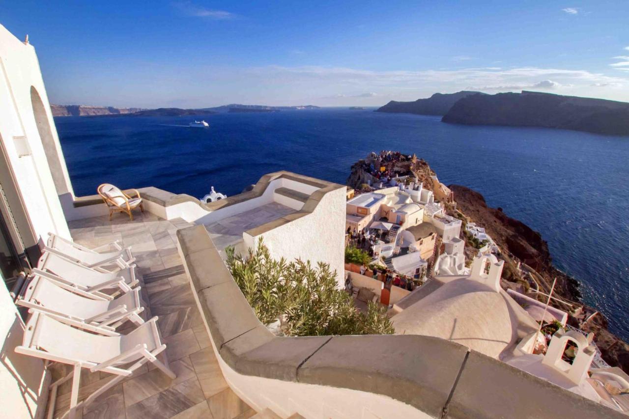 Beautiful Oia Villa Exterior photo